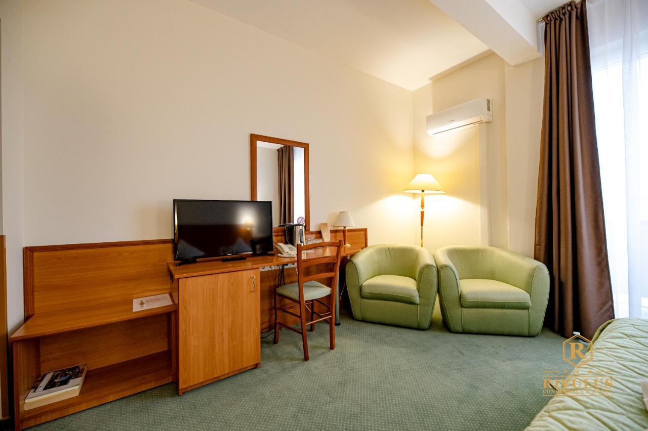 Hotel Rivulus Baia Mare Extérieur photo