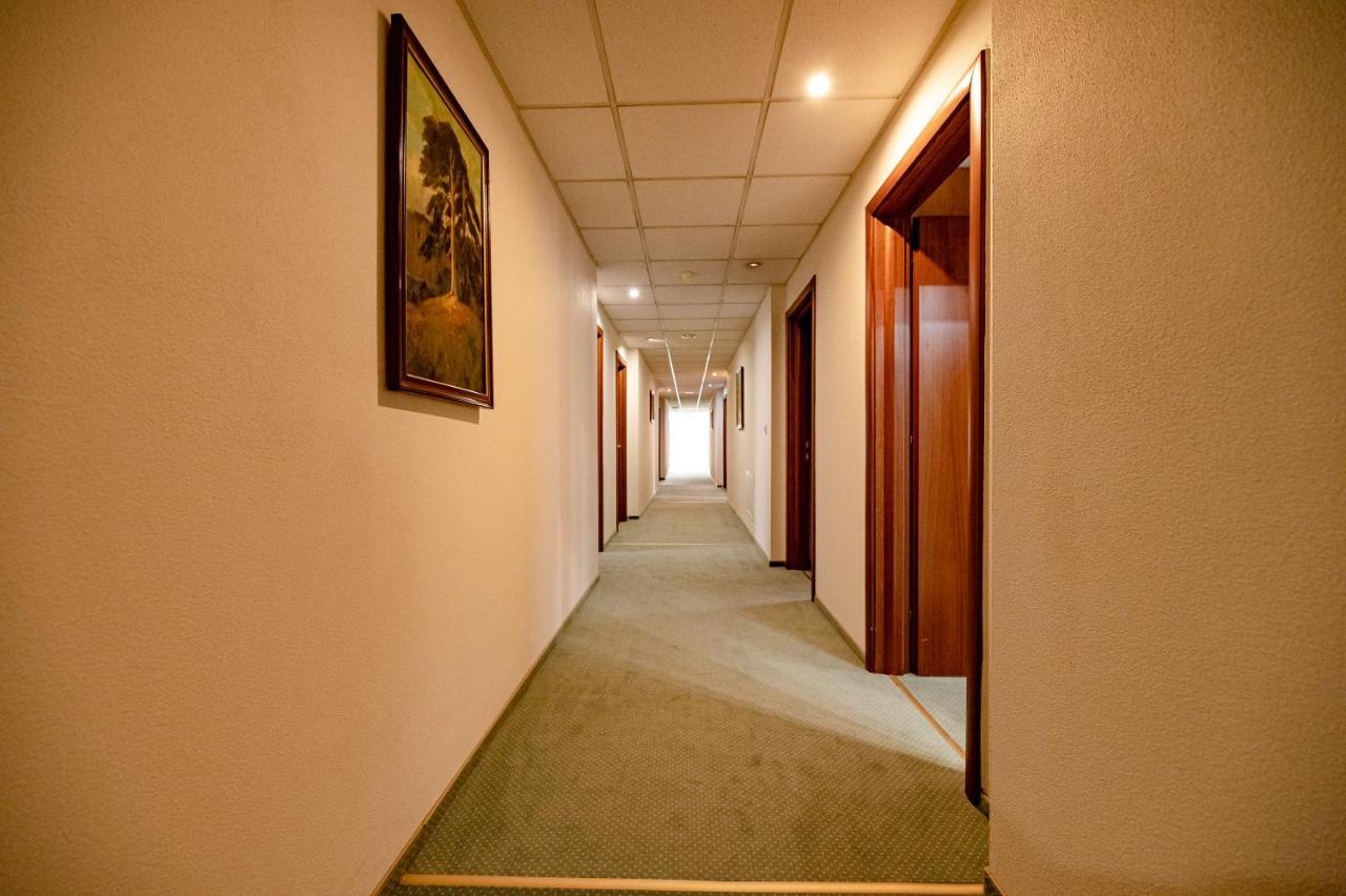 Hotel Rivulus Baia Mare Extérieur photo