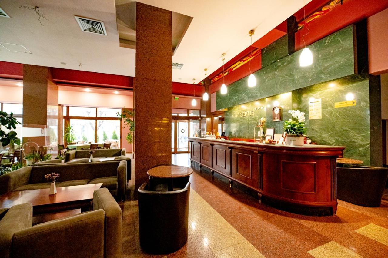 Hotel Rivulus Baia Mare Extérieur photo