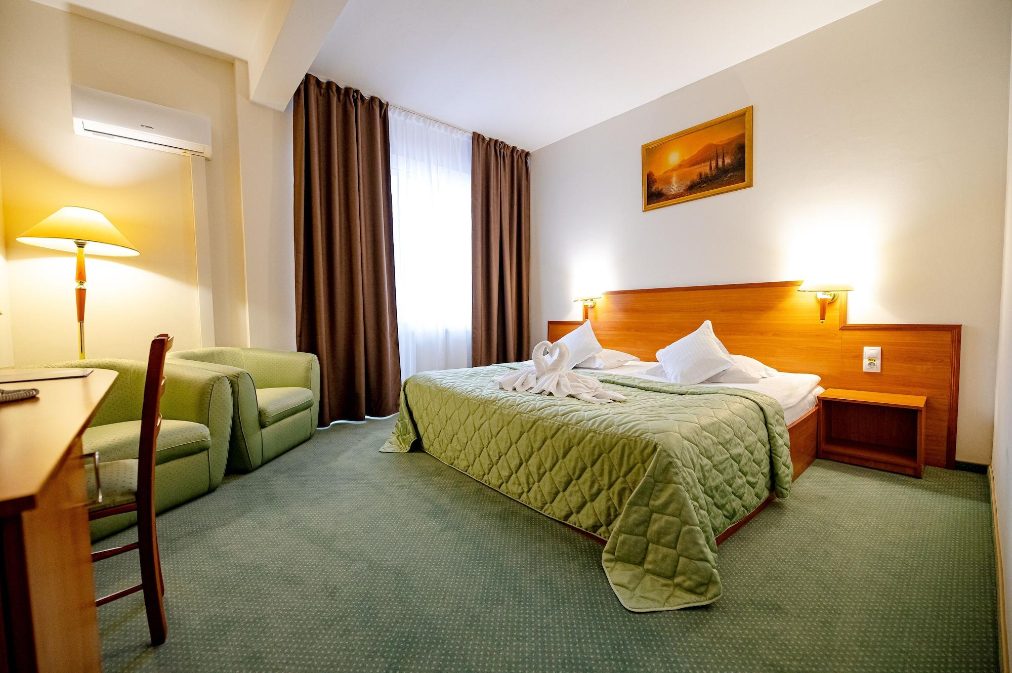 Hotel Rivulus Baia Mare Extérieur photo